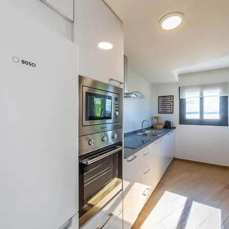 Atico En Centro - Terrazas, Vistas Y Office Apartment *